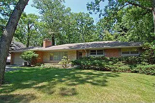 232 E Sheridan Rd photo 1