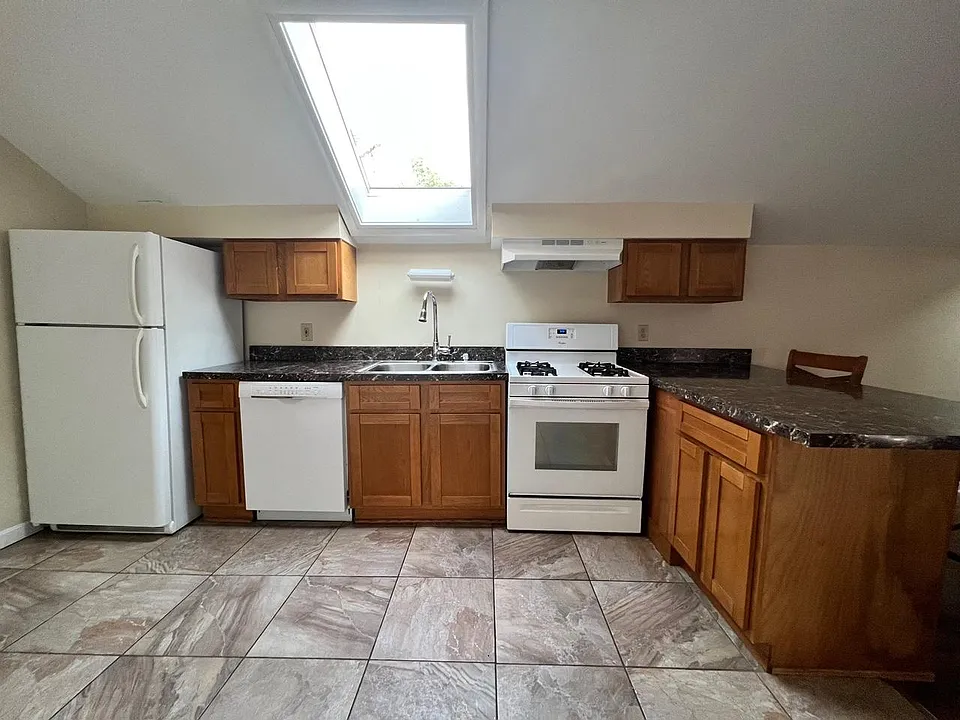 78 Prospect Ave #3