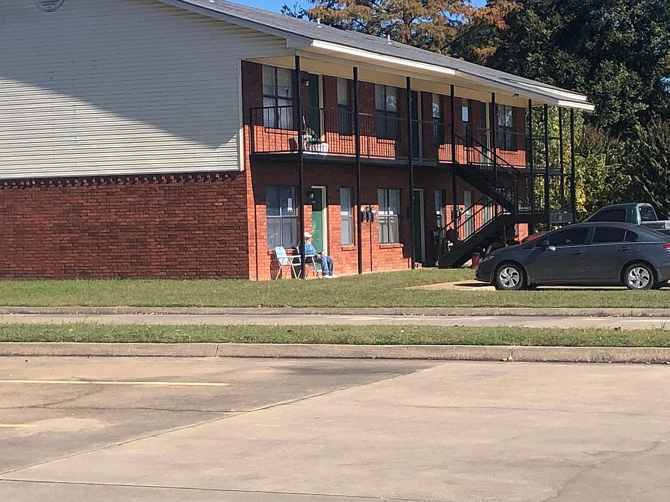 1st image of 2301 Alma Blvd APT 6