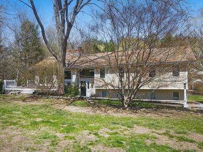 61 1/2 Heald St, Pepperell, MA, 01463