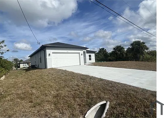 4 bed, 1365 sqft, $1,850 — Photo 2