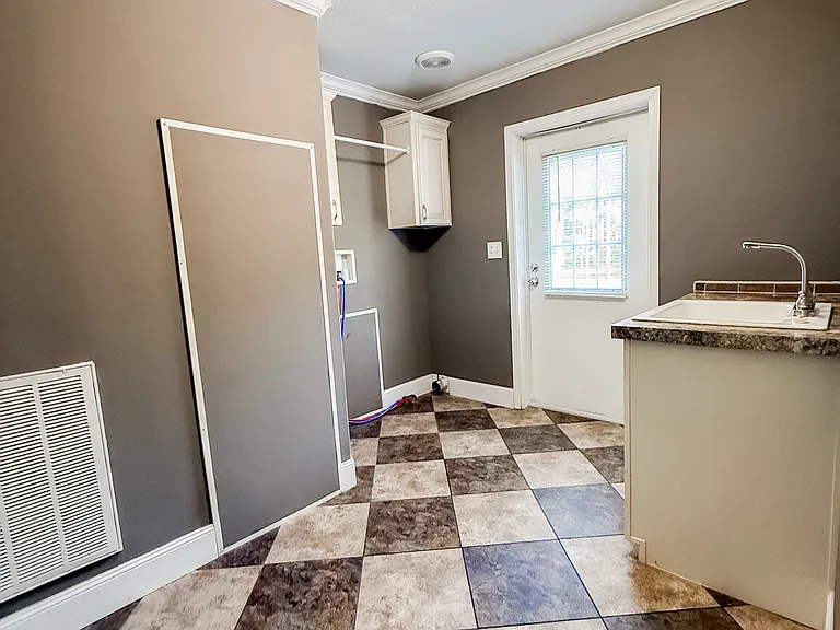 687 Lawhon Mill Rd — Photo 11