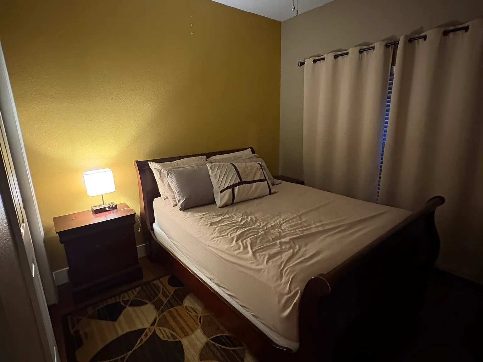 4 bed, 2443 sqft, $3,300 — Photo 3