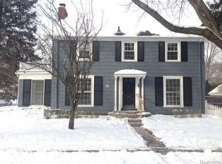 987 Madison Ave, Birmingham, MI 48009