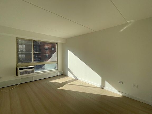 5th image of 363 W 30th St #403