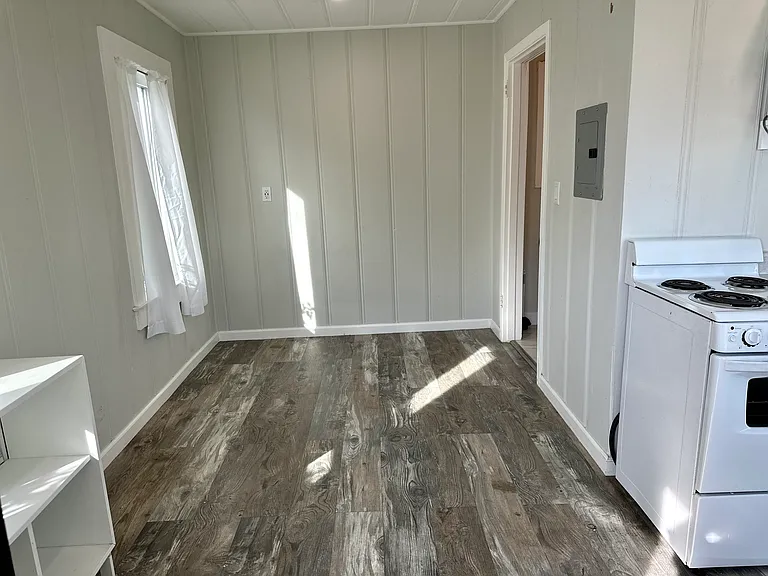 210 N K St #A — Photo 6