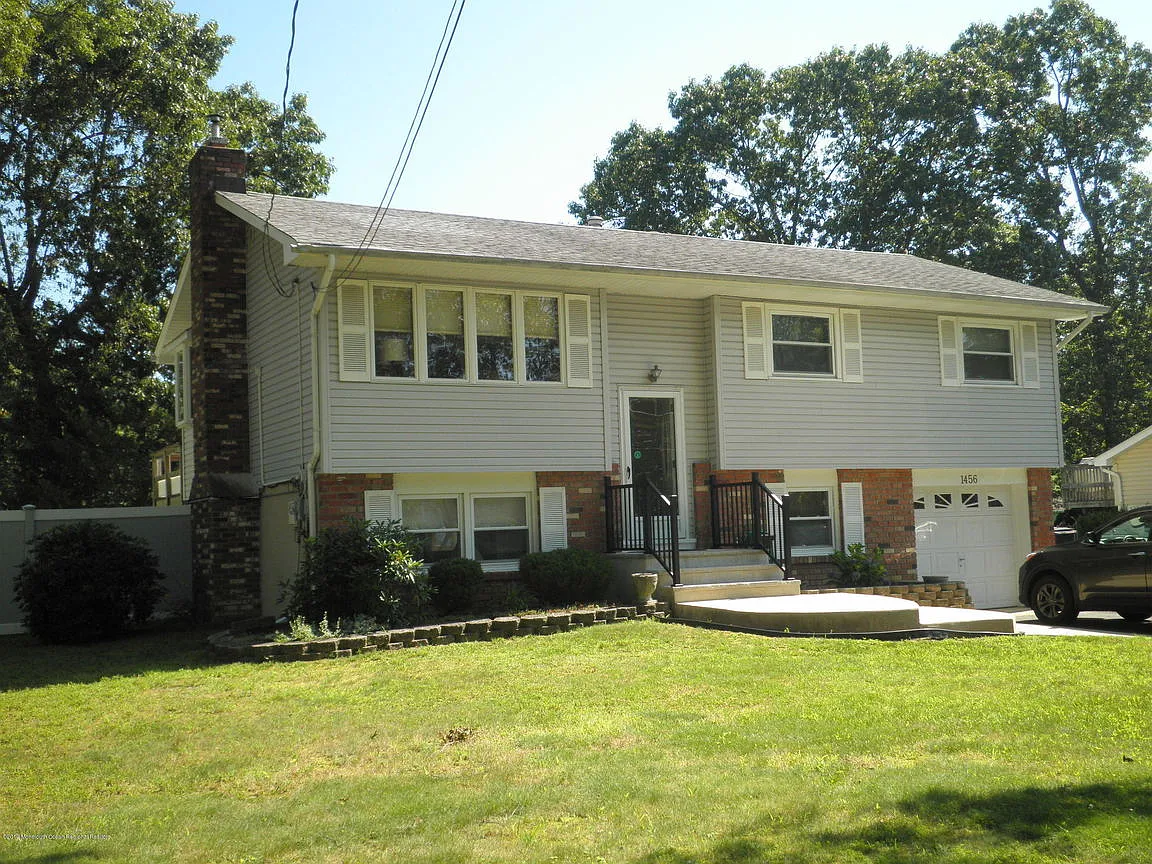 1456 Randolph St photo 1