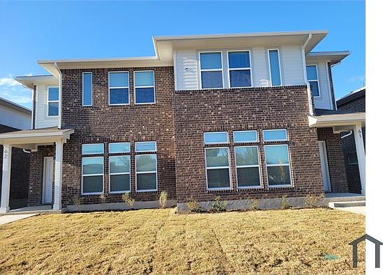 3rd image of 605 W South St #62