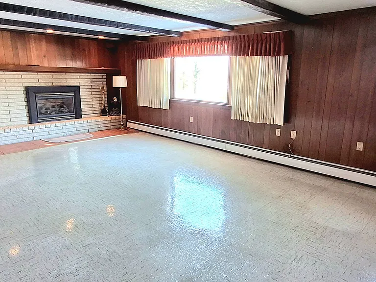 10 Carson Ln — Photo 25
