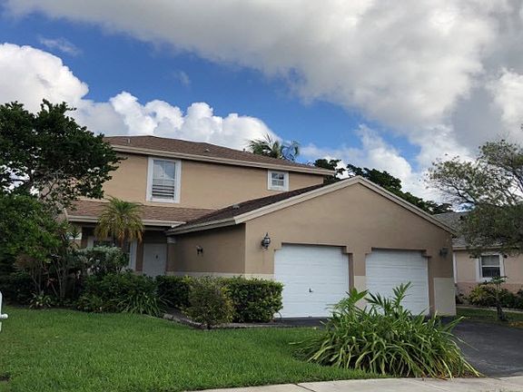 3rd image of 20739 NW 1st St