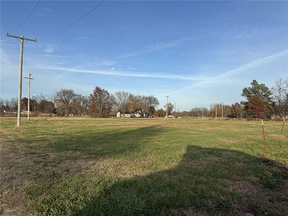 2nd image of S 9th St