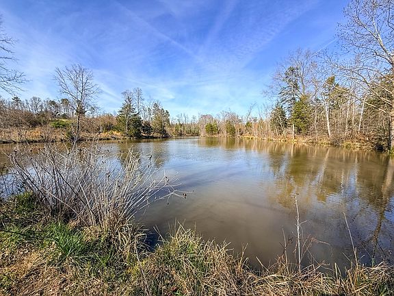 5th image of 10515 Buggs Island Rd