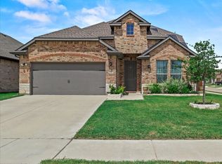 651 Medinah Rd, Red Oak, TX 75154