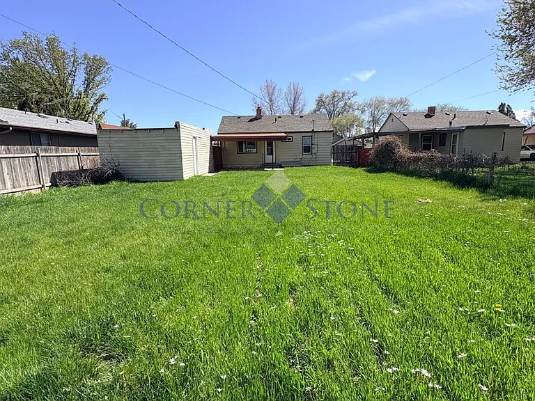 236 Shoshone Ave — Photo 18
