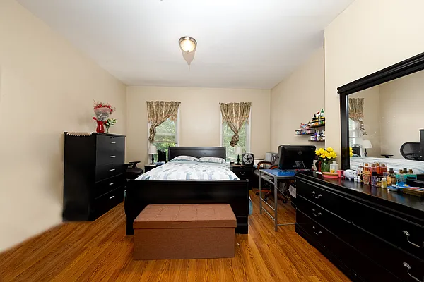 Sold by Reavis | media 23