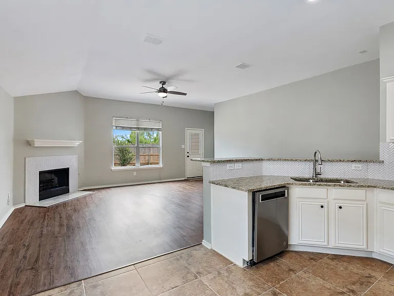 10905 Fawn Valley Dr — Photo 7