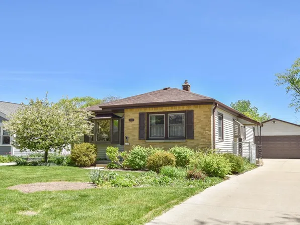 4642 N 101st STREET, Wauwatosa, WI 53225