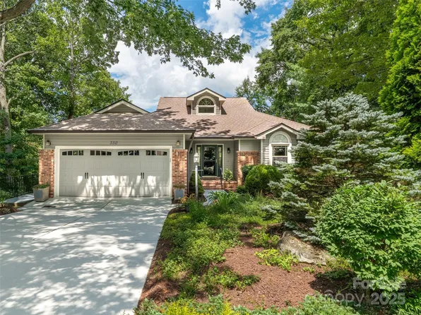 350 W Shay Cir, Hendersonville, NC 28791