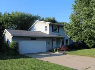 2519 Audrey St, Jenison, MI 49428