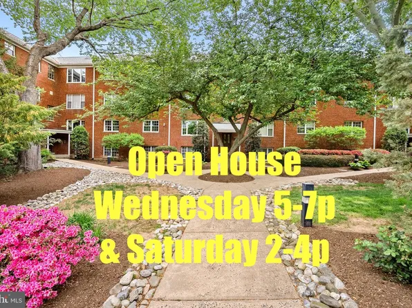 1423 N Nash St APT 3, Arlington, VA 22209