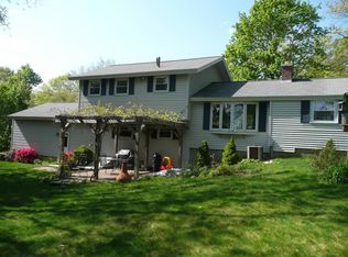1 Cayuga Dr, Hudson, MA 01749