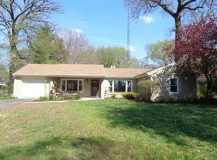 24 Elmwood Dr, Kankakee, IL 60901