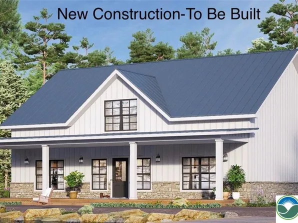 409 Hunters Farm Rd, Henryville, PA 18332