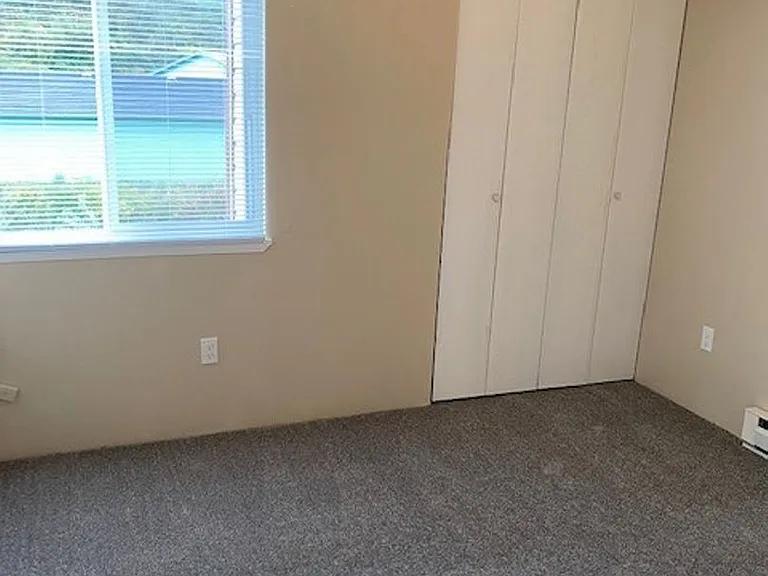 1731 S Boone St — Photo 15