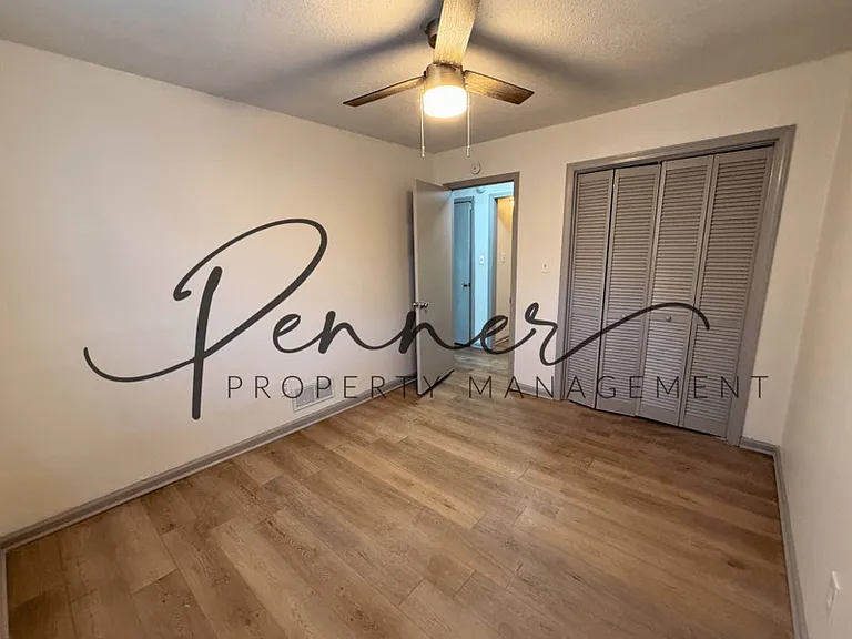 602 NE Magellan Ave #B — Photo 6