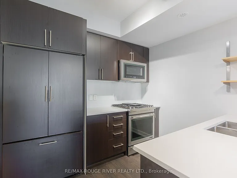 26 Ernest Ave #4 — Photo 8