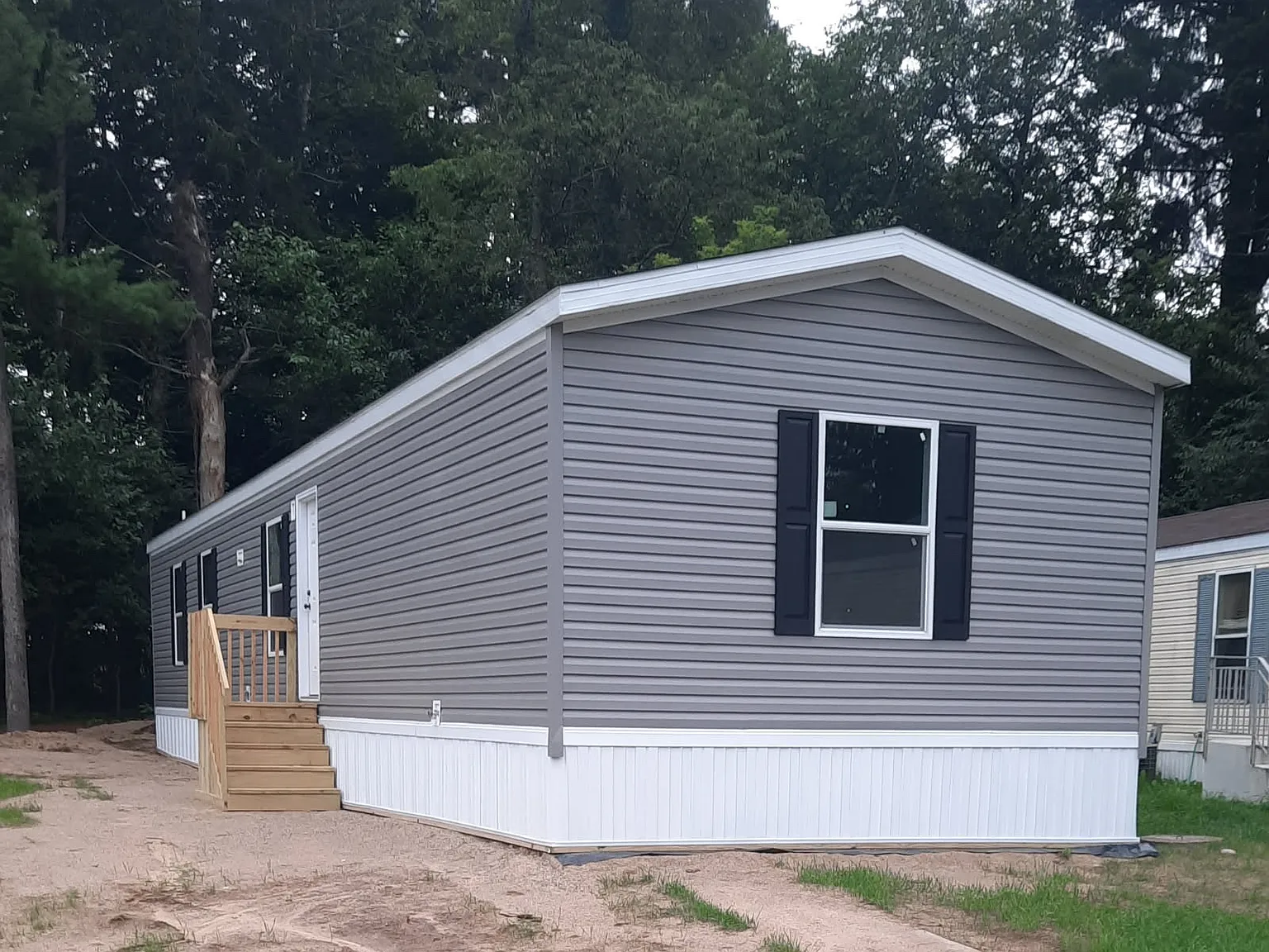 3 bed, $1,200 — Photo 1