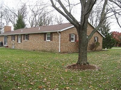 2nd image of 5888 Wood Ave