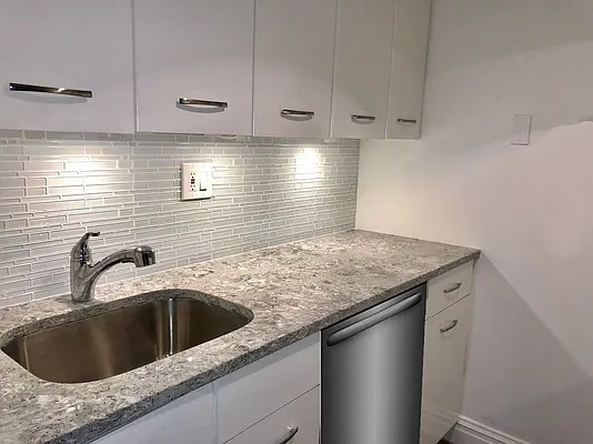 Rented by Peter Ashe | media 4