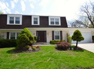 1005 Stratford Rd, Deerfield, IL 60015