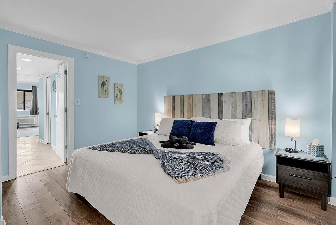 Bluewater Snowbird Escape | Oceanview 1BR | $1,400/Month — Photo 2