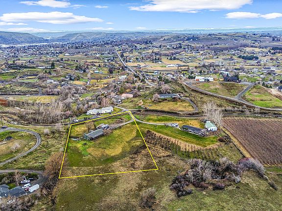 2nd image of 661 Sole Rd