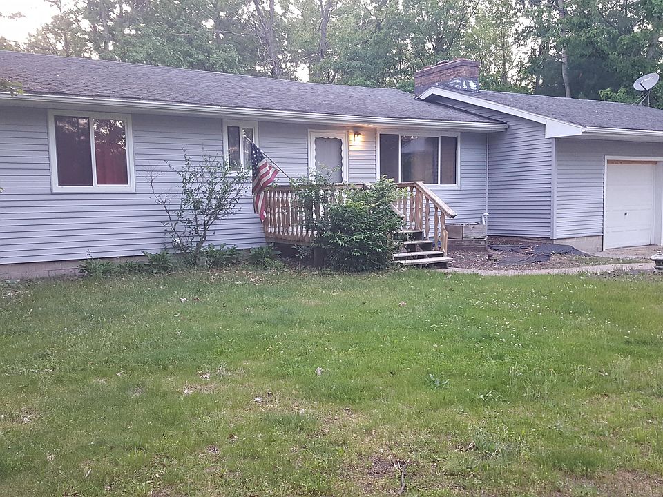 1st image of 1452 E 82nd St