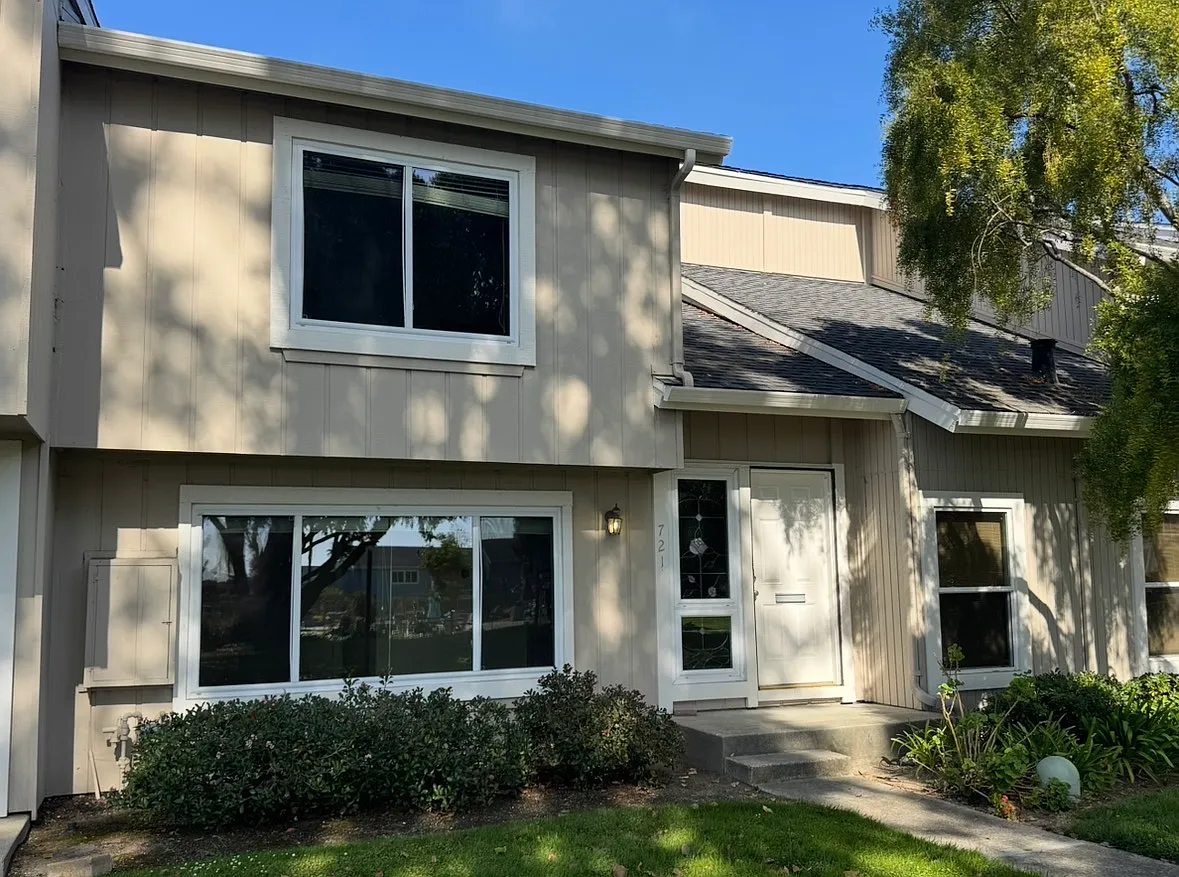 3 bed, 2.5 bath, 1610 sqft, $5,500 — Photo 1