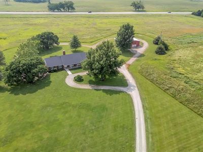 28210 Hedge Ln, Paola, KS, 66071