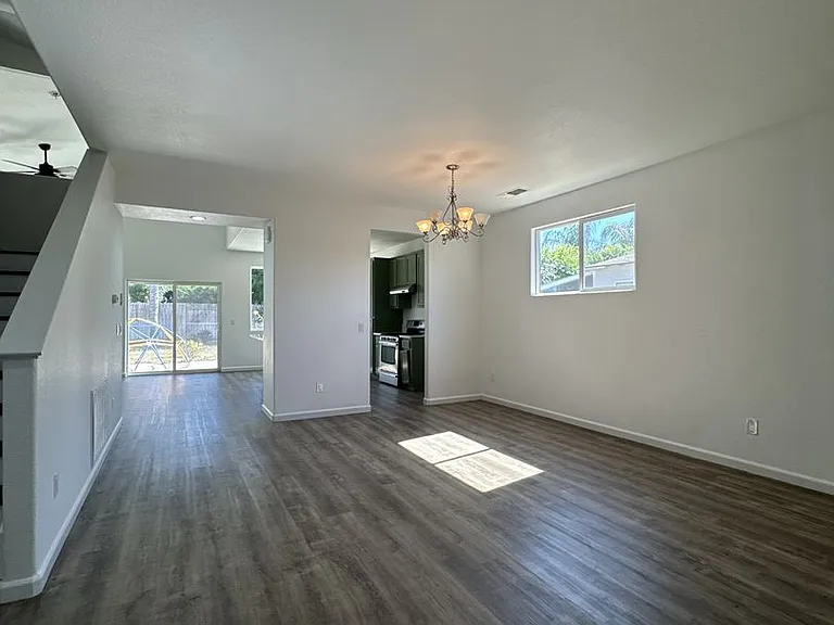 2020 Golden Way — Photo 4