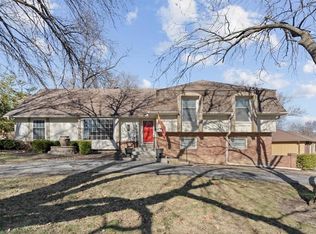 634 W Santa Fe Trl, Kansas City, MO 64145