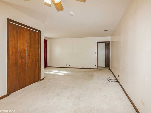 2nd image of 328 Dewey Ave