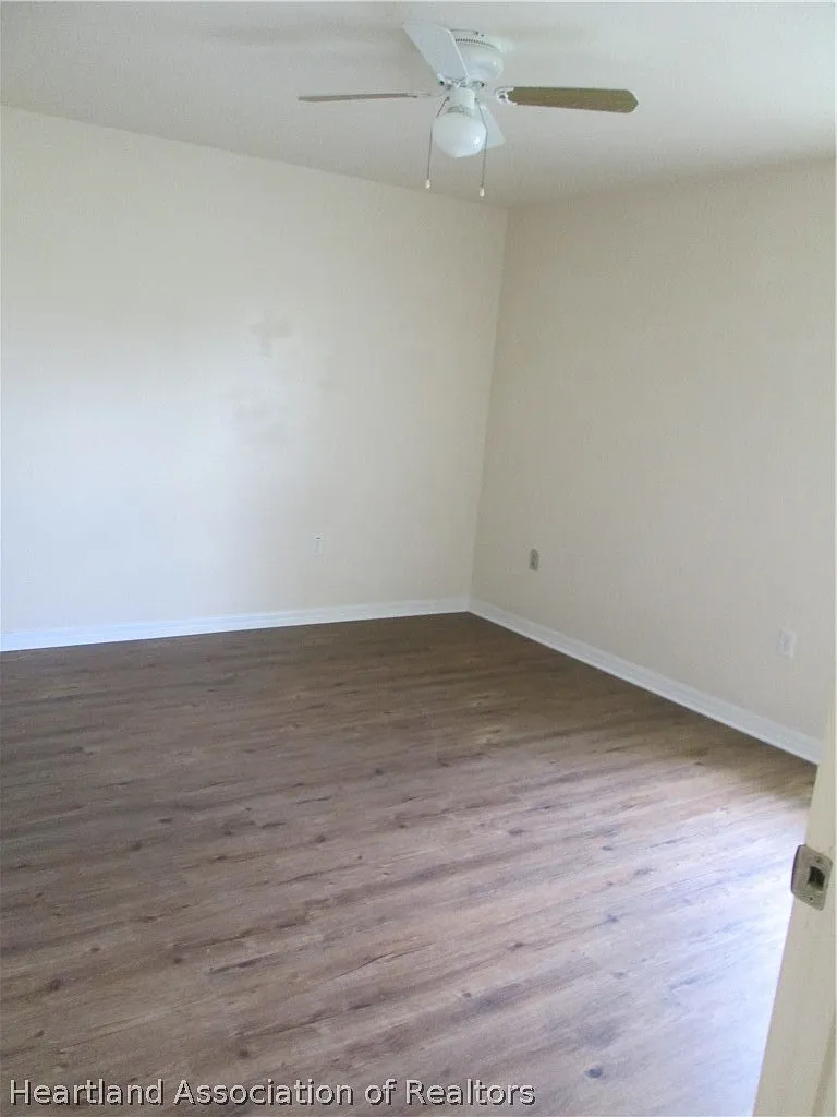 2 bed, 2.0 bath, 1027 sqft, $1,225 — Photo 4