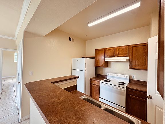 5th image of 3726 Palm Desert Ln APT 5221