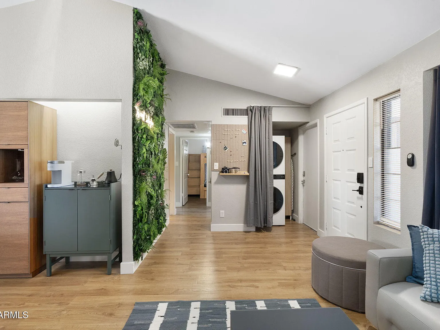 2 bed, 2.0 bath, 928 sqft, $3,200 — Photo 4