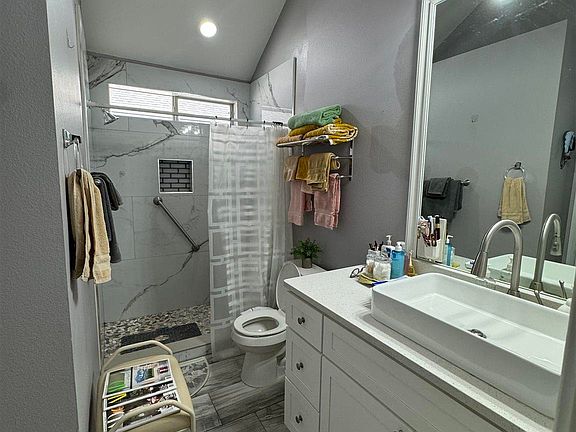 3rd image of 4631 Calle Ventoso
