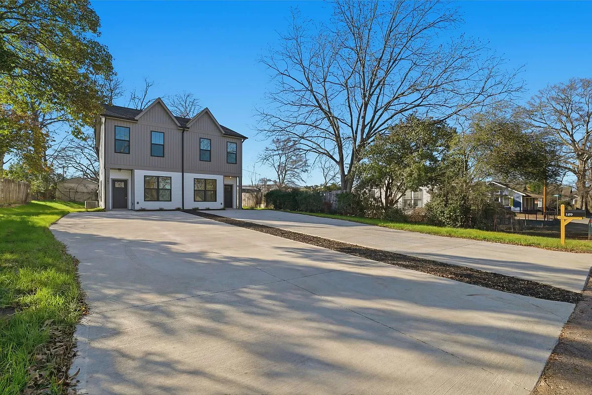 Building Photo - 107 Virginia Ave