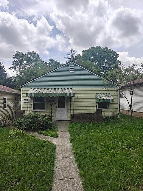 1st image of 811 E Como Ave