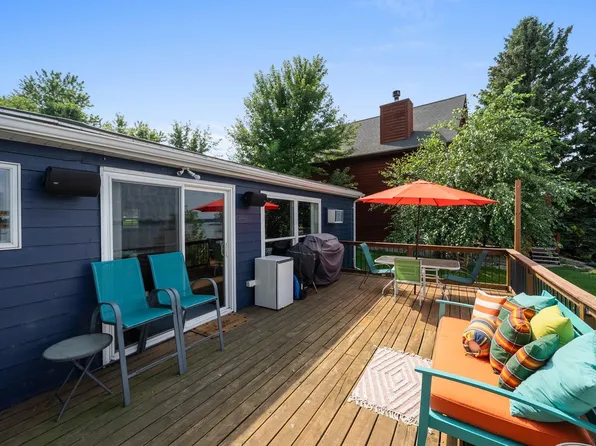 316 Best Point Dr, Madison, SD 57042