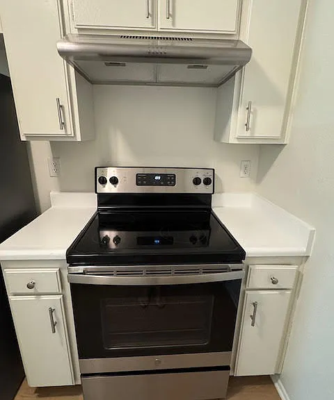 Canyon Crest Apartments — Photo 6